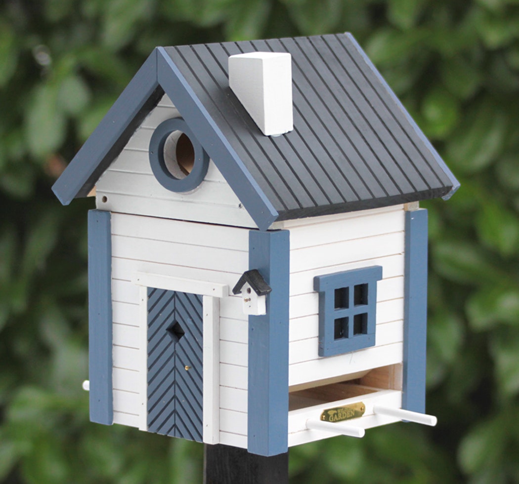  Multiholk White And Blue Cottage
